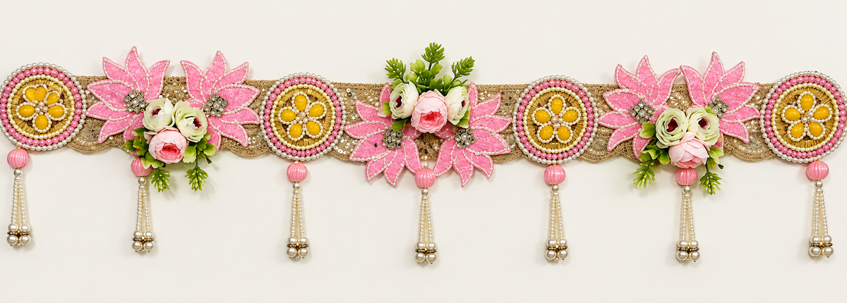 Gulabi Kamal Floral Toran Bandhanwar